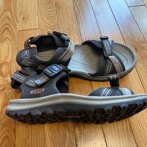 Keen terradora II sandal NWOT